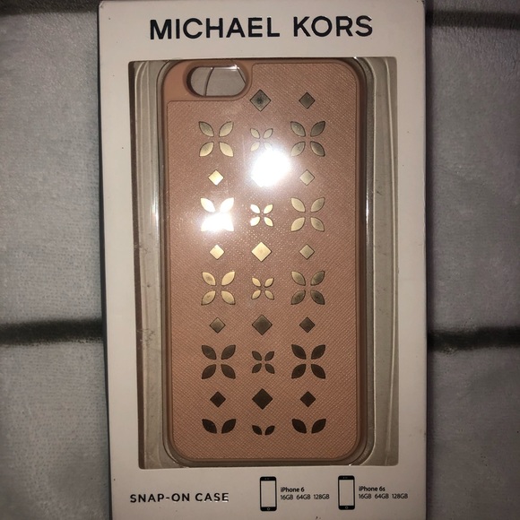 (BRAND NEW) Michael Kors IPhone 6/6s case - Picture 3 of 9
